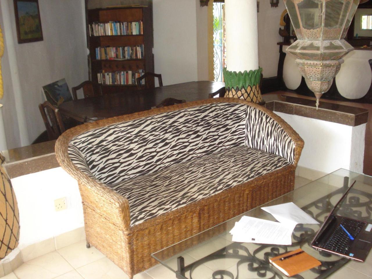 Coconut Village Beach Resort Diani Beach Kamer foto
