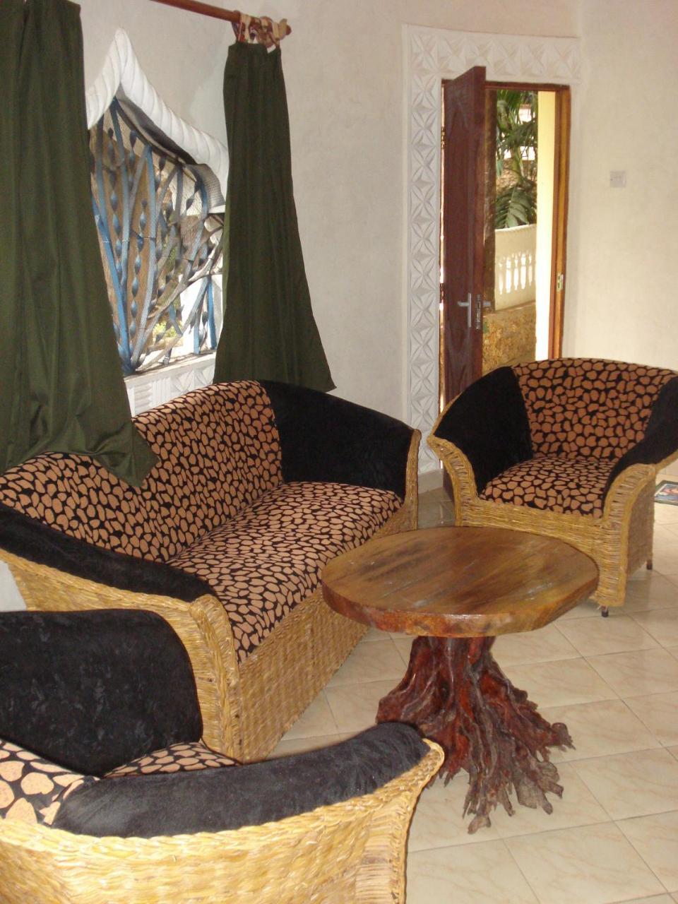 Coconut Village Beach Resort Diani Beach Kamer foto